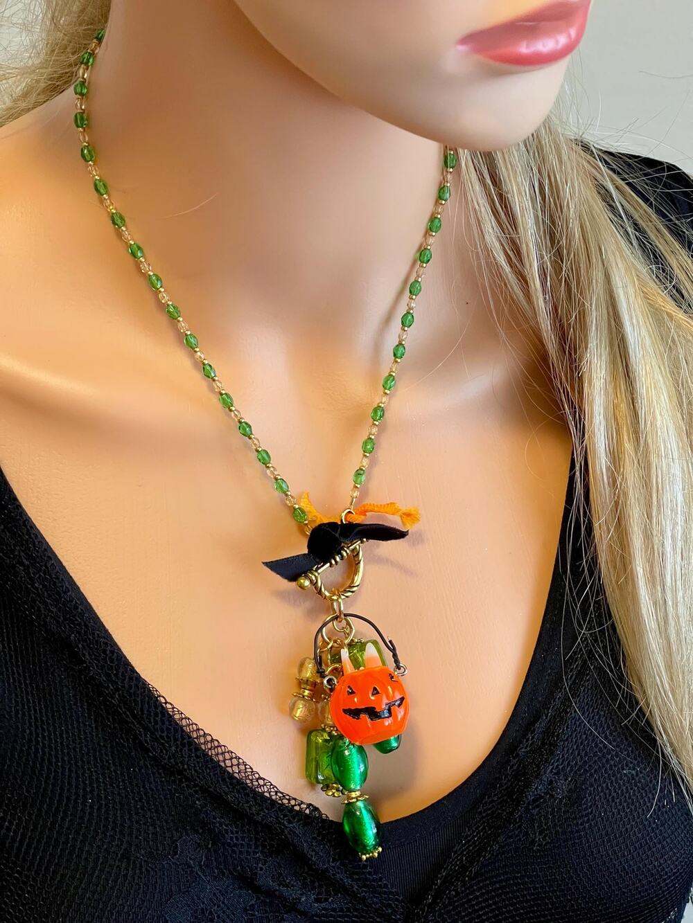 Halloween Pumpkin Necklace – Green Beaded Jack-O’-Lantern Pendant with Charms